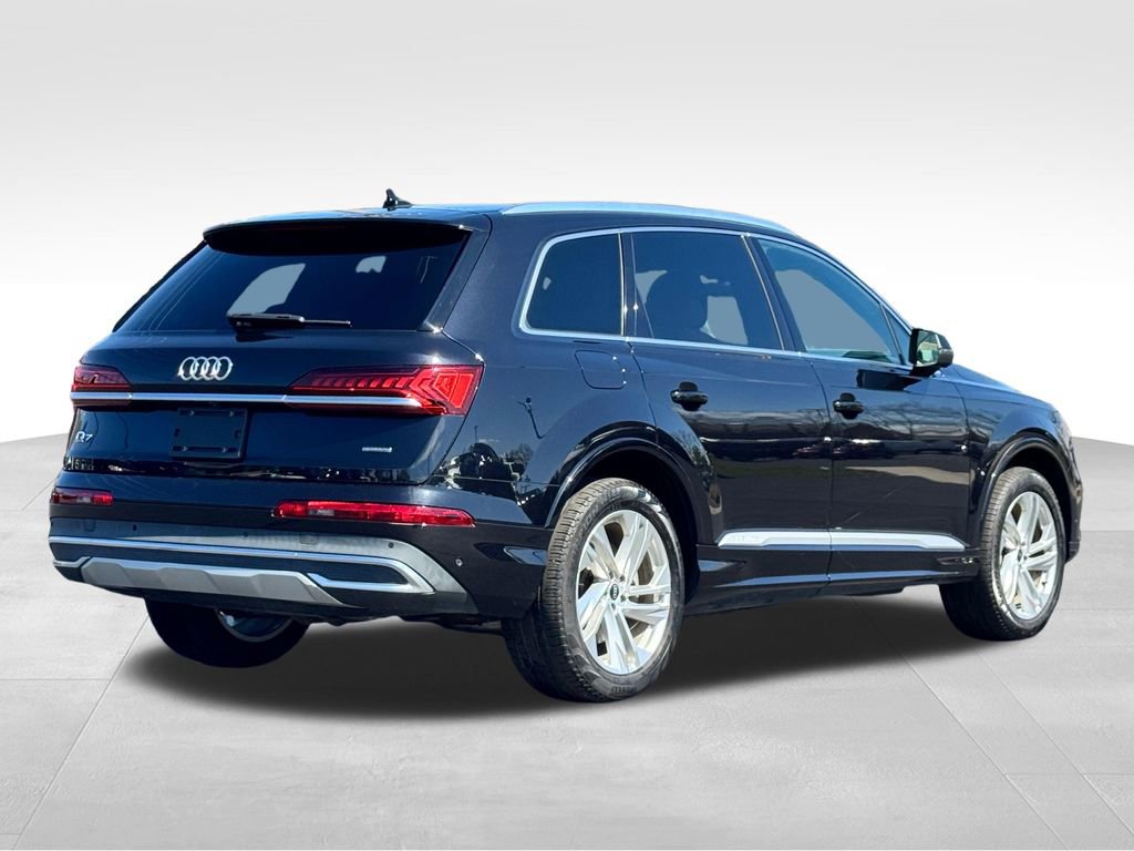 Used 2021 Audi Q7 3.0T Premium AWD/4WD image 7