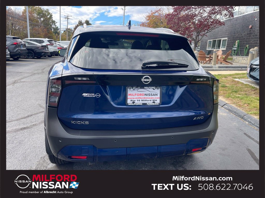 Certified 2025 Nissan Kicks SV w/ SV Premium Package AWD/4WD image 4