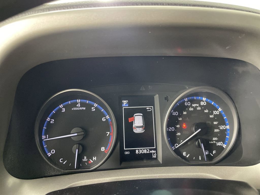 Used 2018 Toyota RAV4 LE w/ Carpet Mat Package image 12