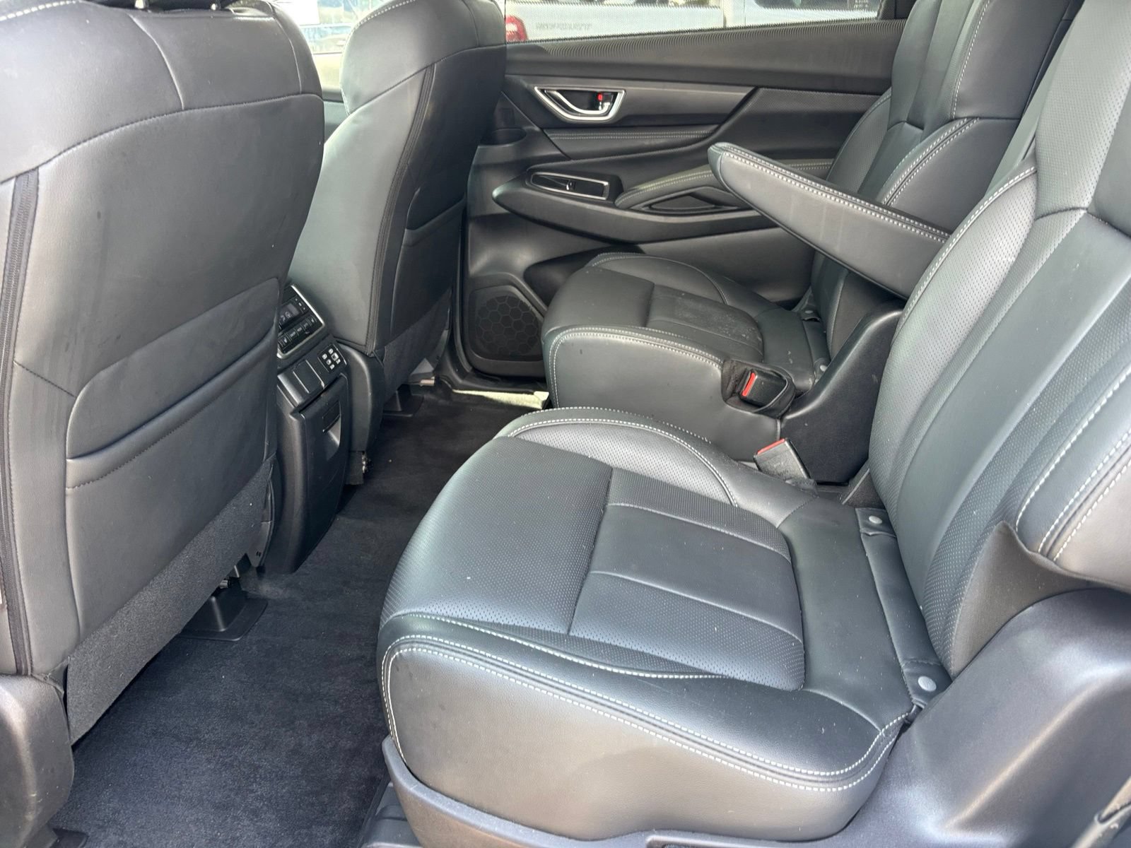 Used 2024 Subaru Ascent Limited AWD/4WD image 7