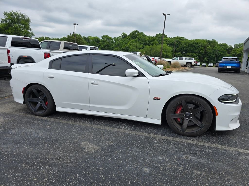 Used 2018 Dodge Charger SRT w/ Harman/Kardon Audio Group RWD image 2