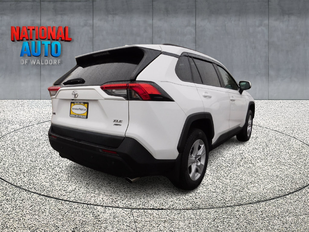 Used 2020 Toyota RAV4 XLE w/ Convenience Package AWD/4WD image 5