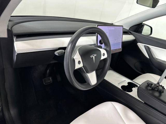 Used 2021 Tesla Model Y Long Range image 13