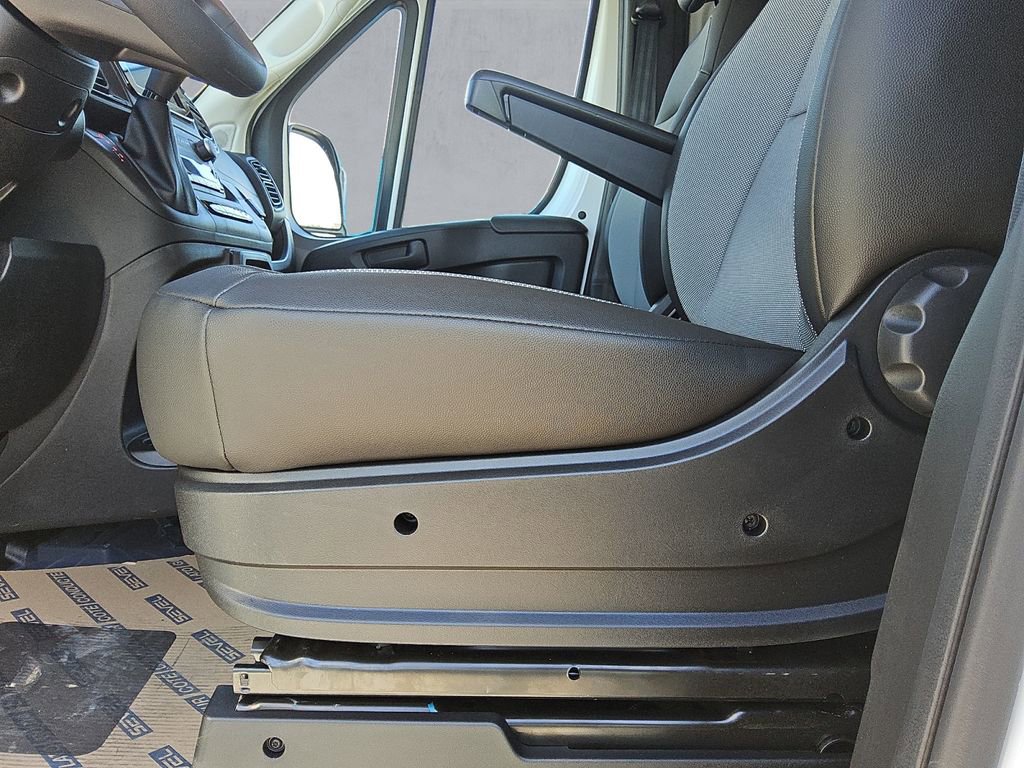 New 2026 RAM ProMaster 2500 w/ Convenience Group image 16