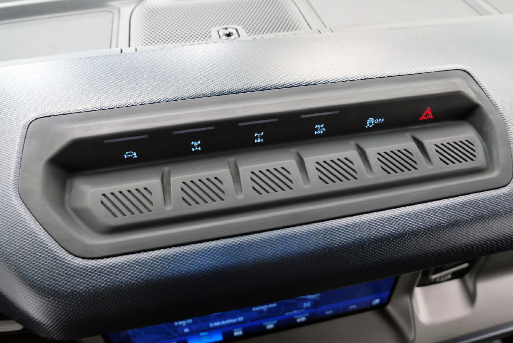 Used 2021 Ford Bronco First Edition AWD/4WD image 31