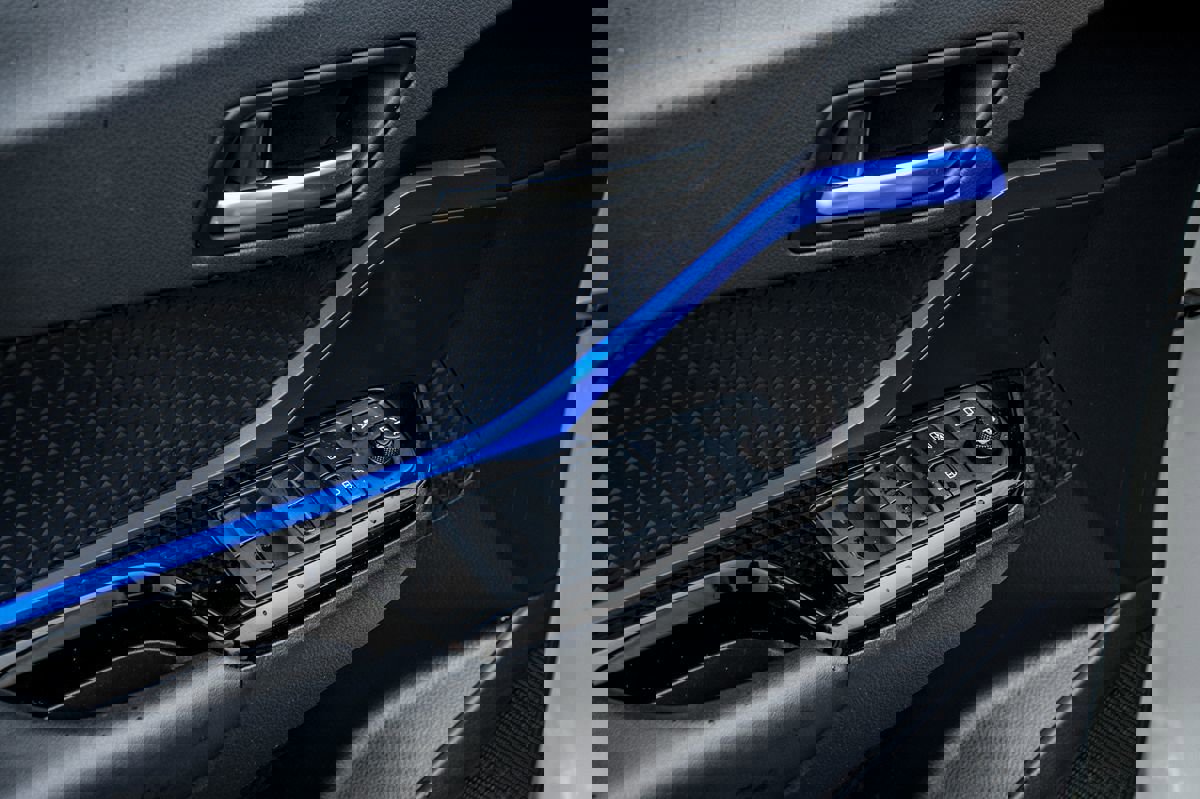 Used 2021 Toyota C-HR XLE image 22