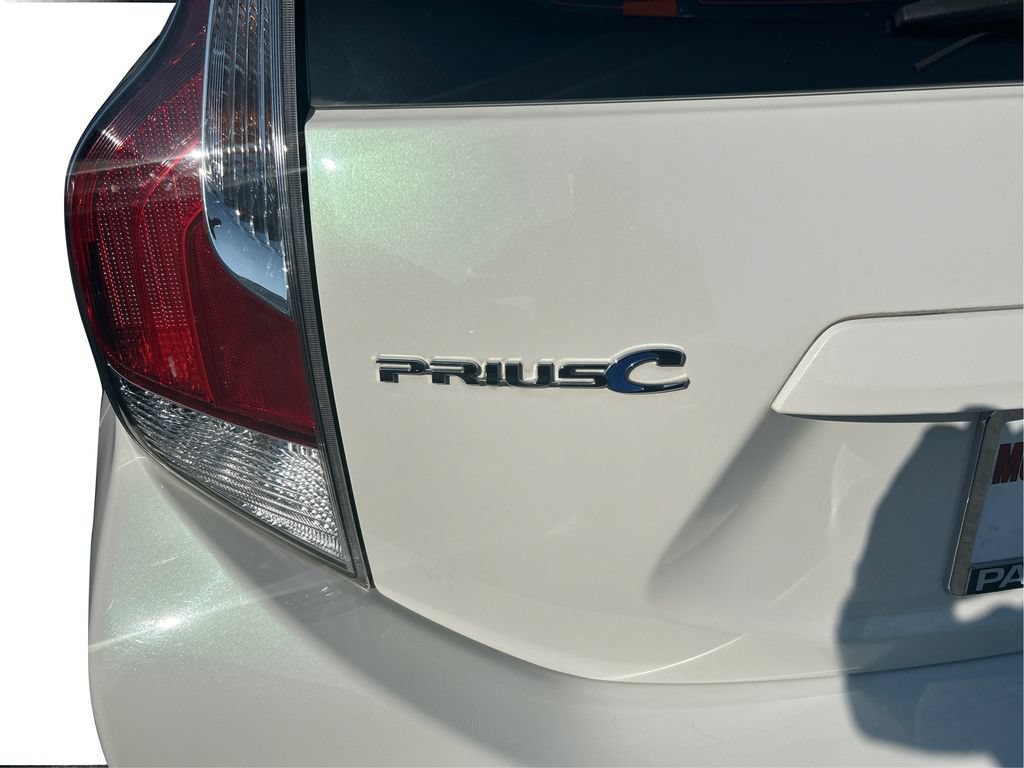 Used 2016 Toyota Prius C Two FWD image 28