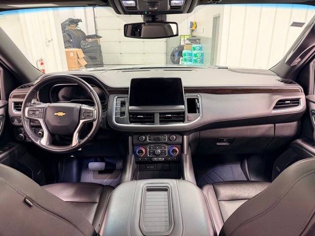 Used 2022 Chevrolet Suburban LT AWD/4WD image 22