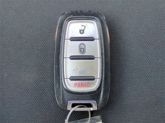 Used 2021 Chrysler Voyager L image 27