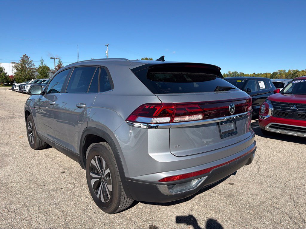 Used 2026 Volkswagen Atlas Cross Sport SE FWD image 7