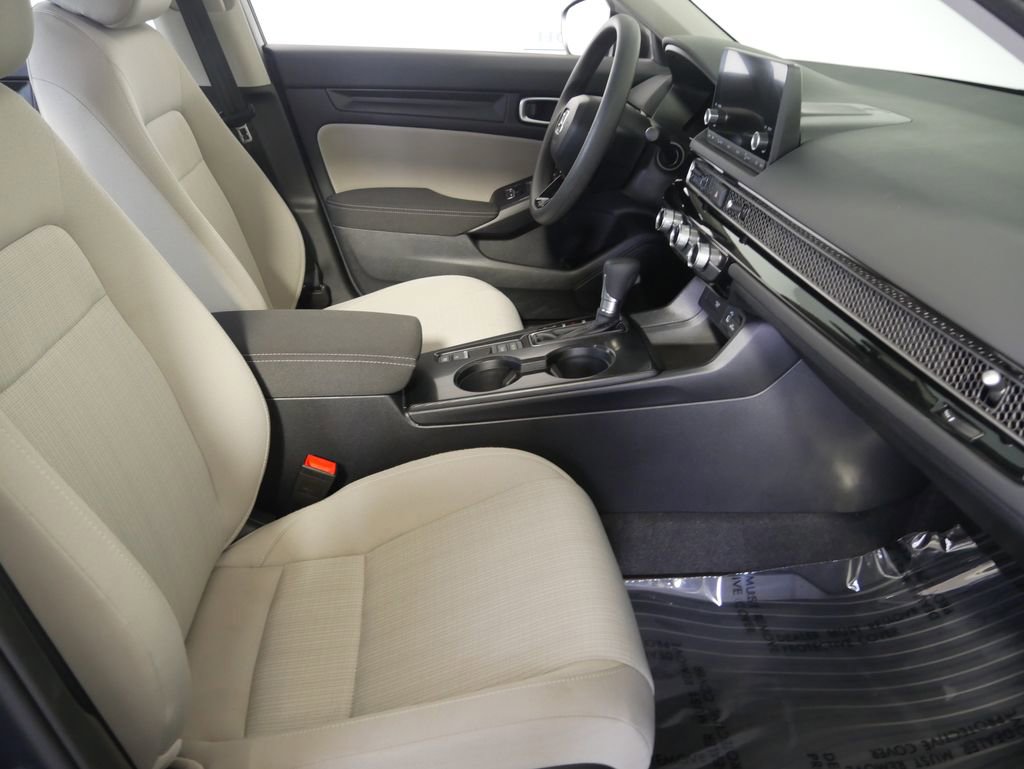 Used 2023 Honda Civic LX image 6