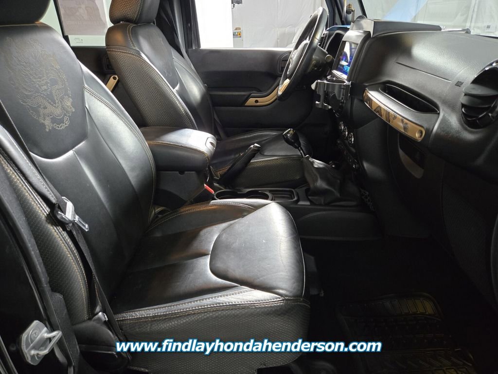 Used 2014 Jeep Wrangler Unlimited Sahara AWD/4WD image 21