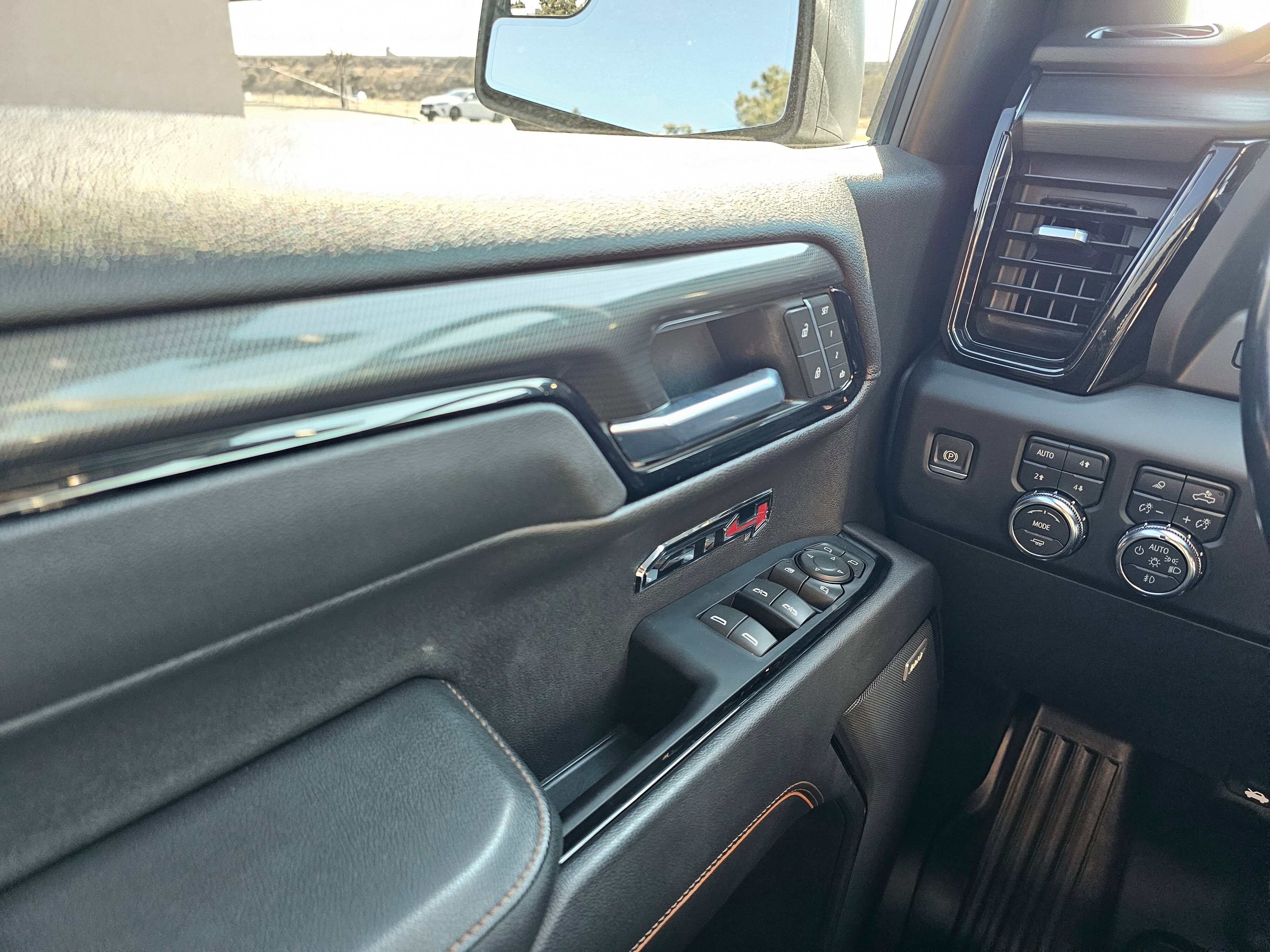 Used 2022 GMC Sierra 1500 AT4 w/ AT4 Preferred Package image 27