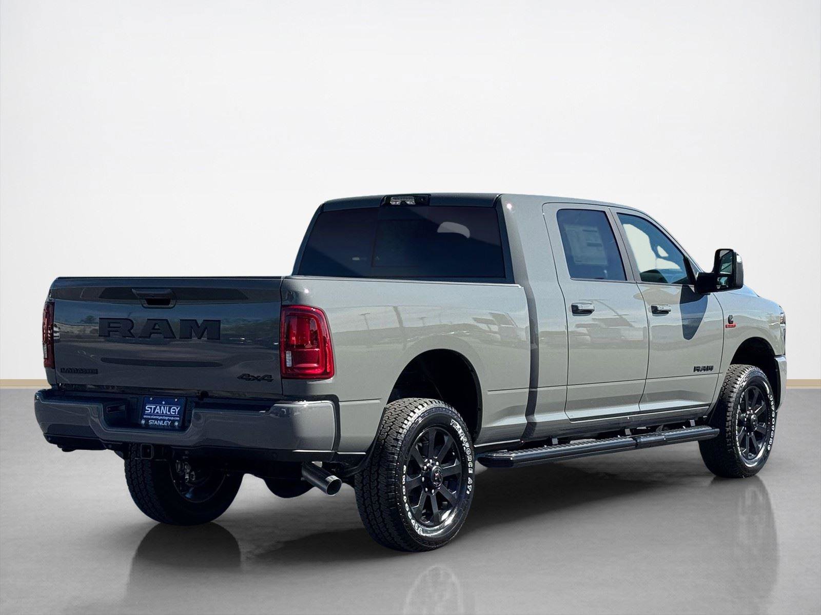 New 2026 RAM 2500 Laramie w/ Night Edition AWD/4WD image 8