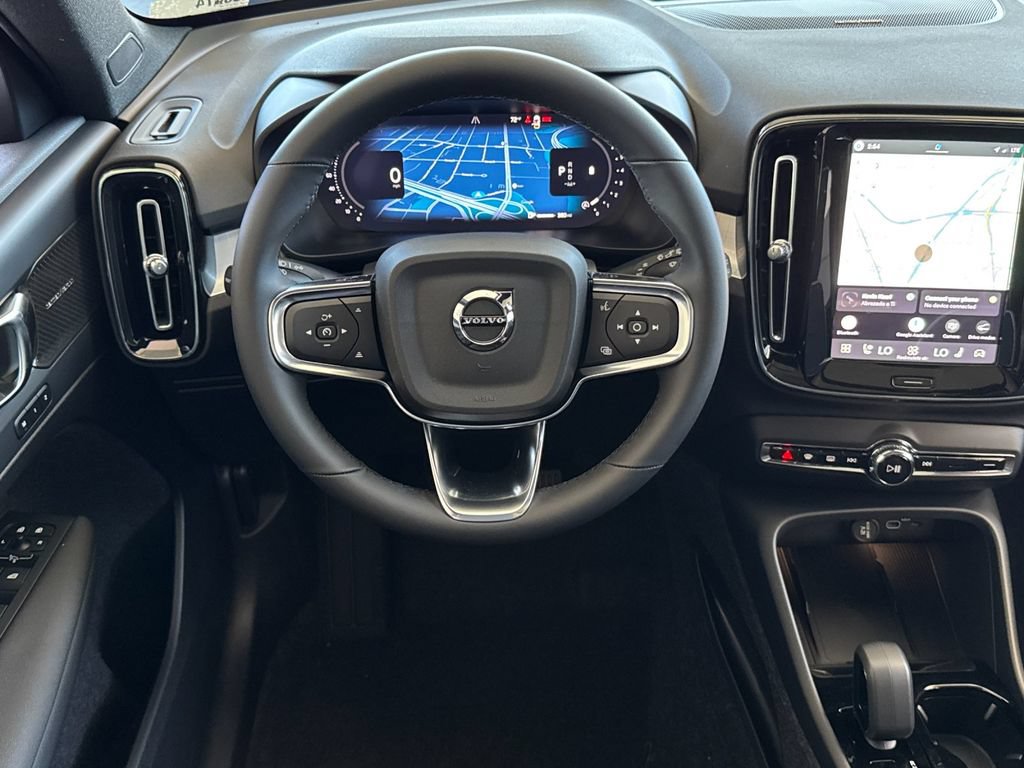 New 2026 Volvo XC40 B5 Ultra w/ Protection Package Premier AWD/4WD image 13
