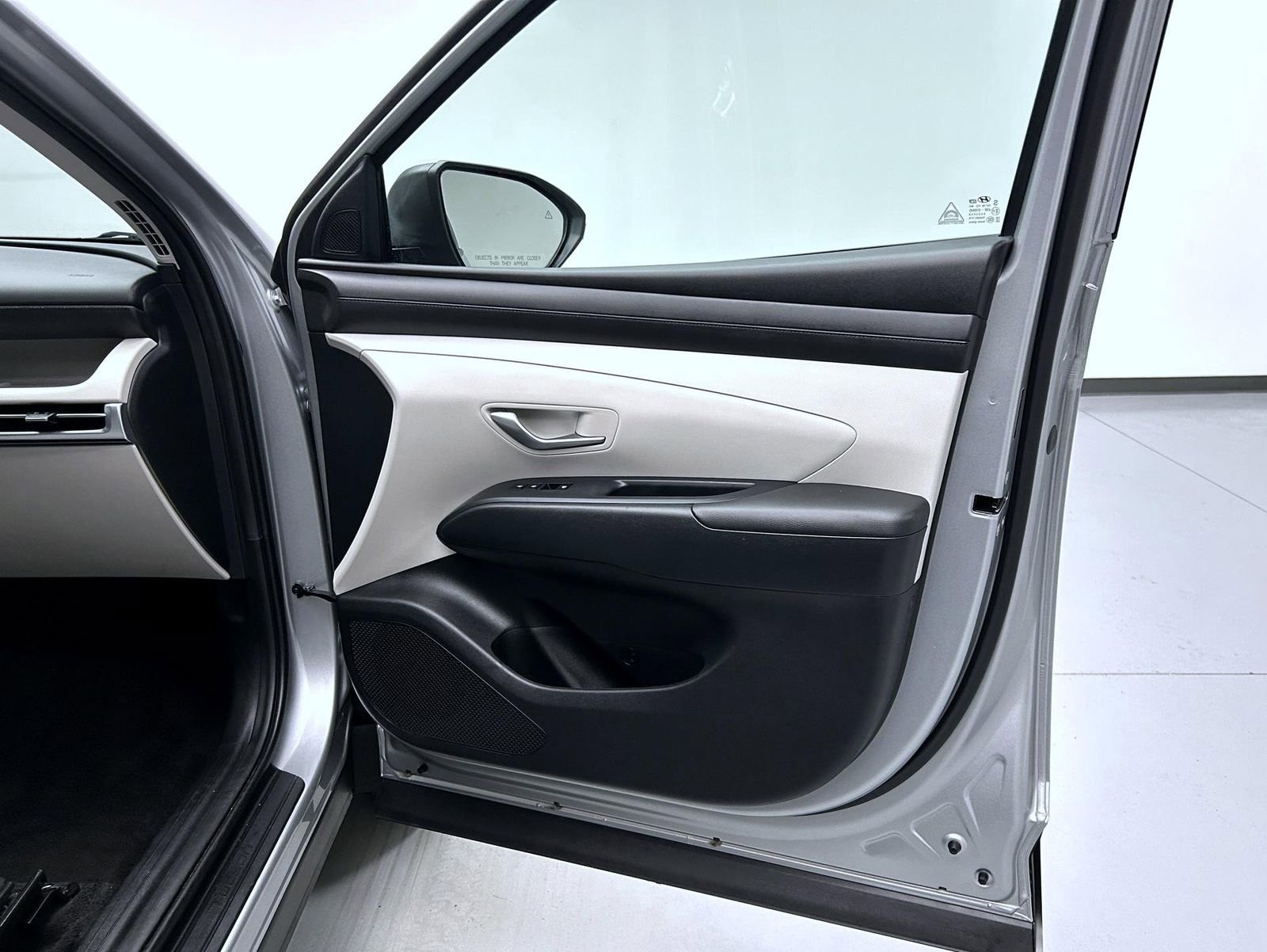 Used 2025 Hyundai Tucson SEL AWD/4WD image 16
