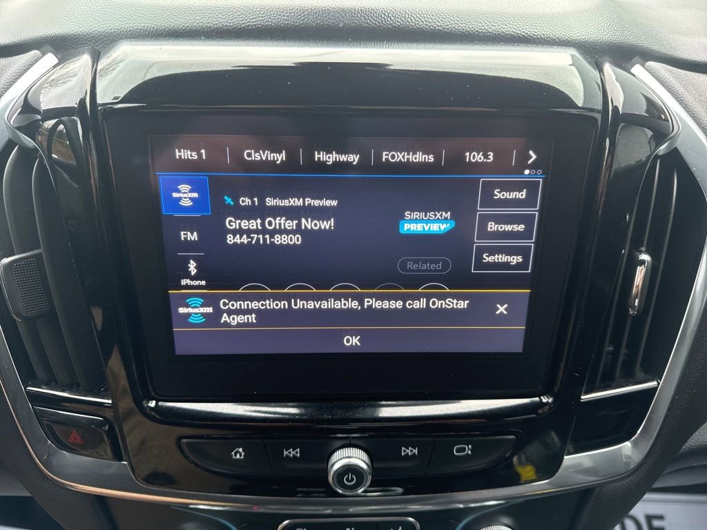 Used 2023 Chevrolet Traverse RS image 31