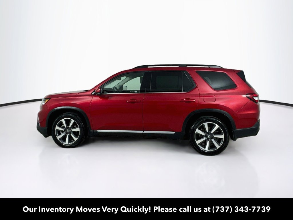 Used 2023 Honda Pilot Touring image 4