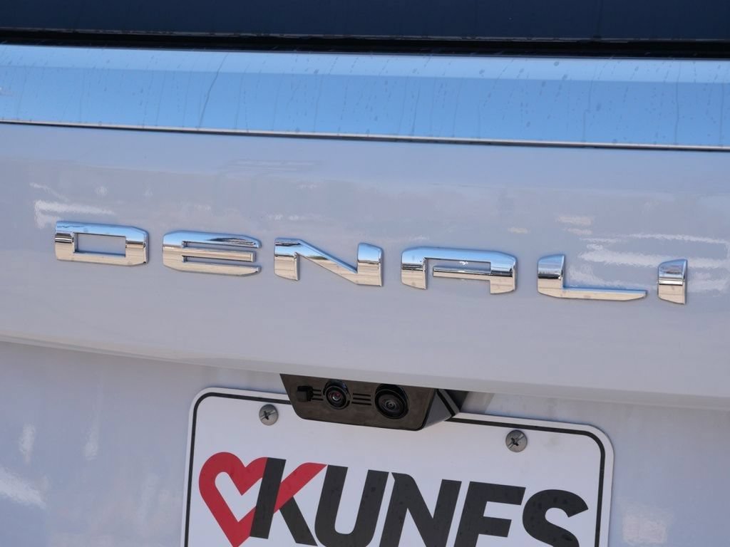 New 2026 GMC Yukon XL Denali w/ Denali Reserve Package AWD/4WD image 17