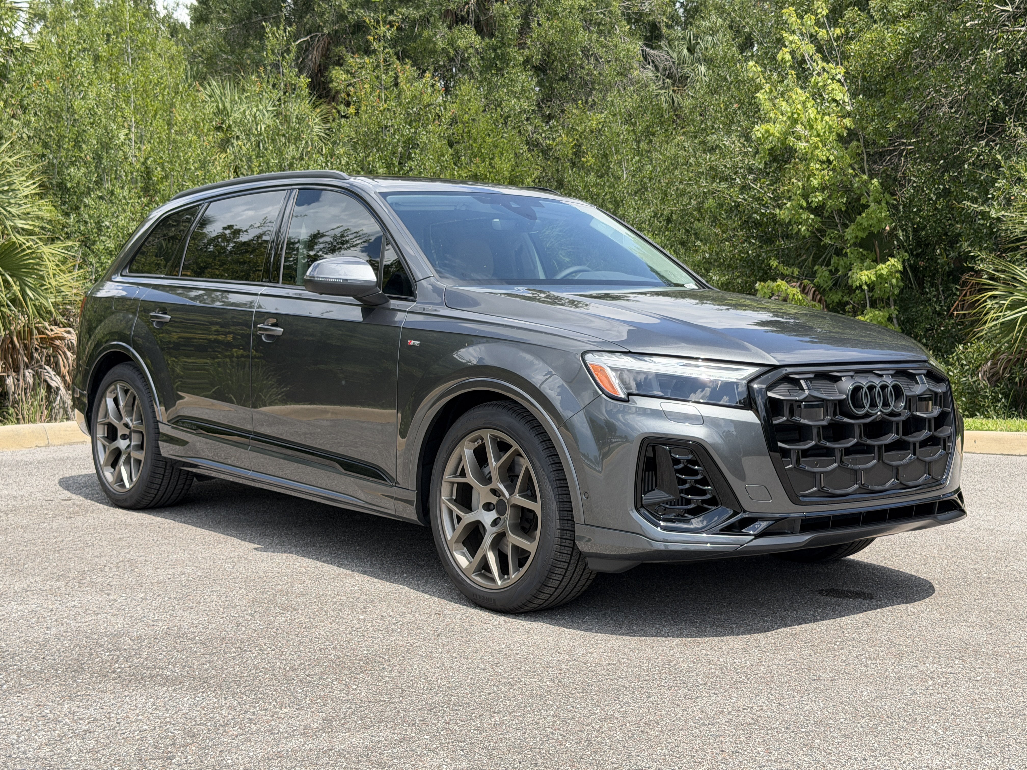 New 2026 Audi Q7 Premium Plus