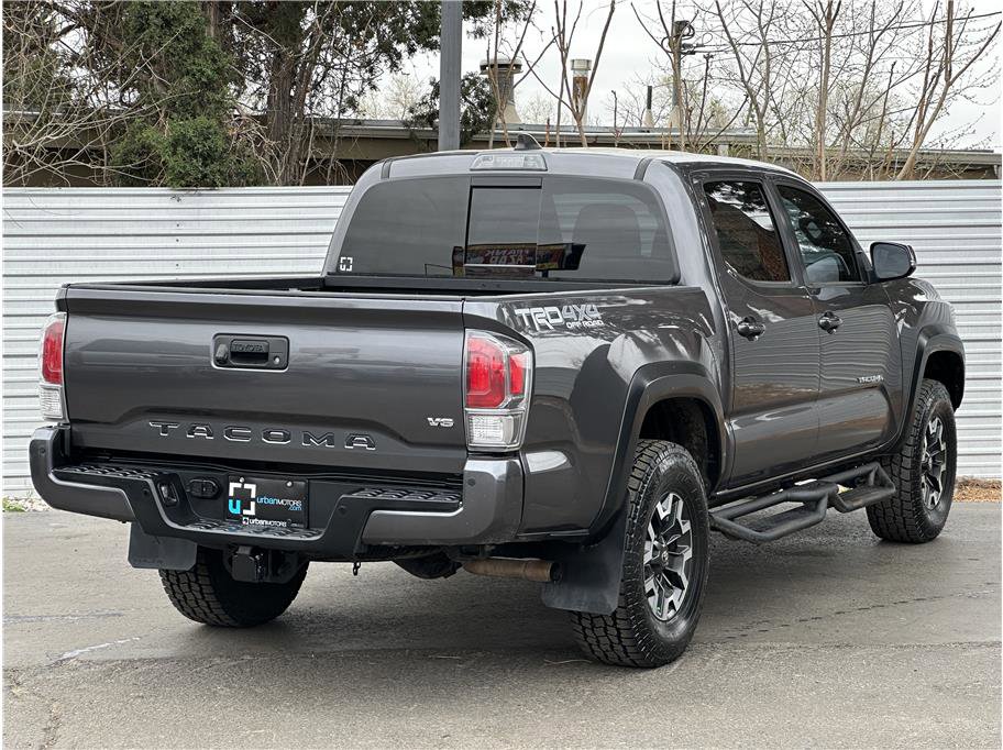 Used 2020 Toyota Tacoma TRD Off-Road w/ Technology Package image 10