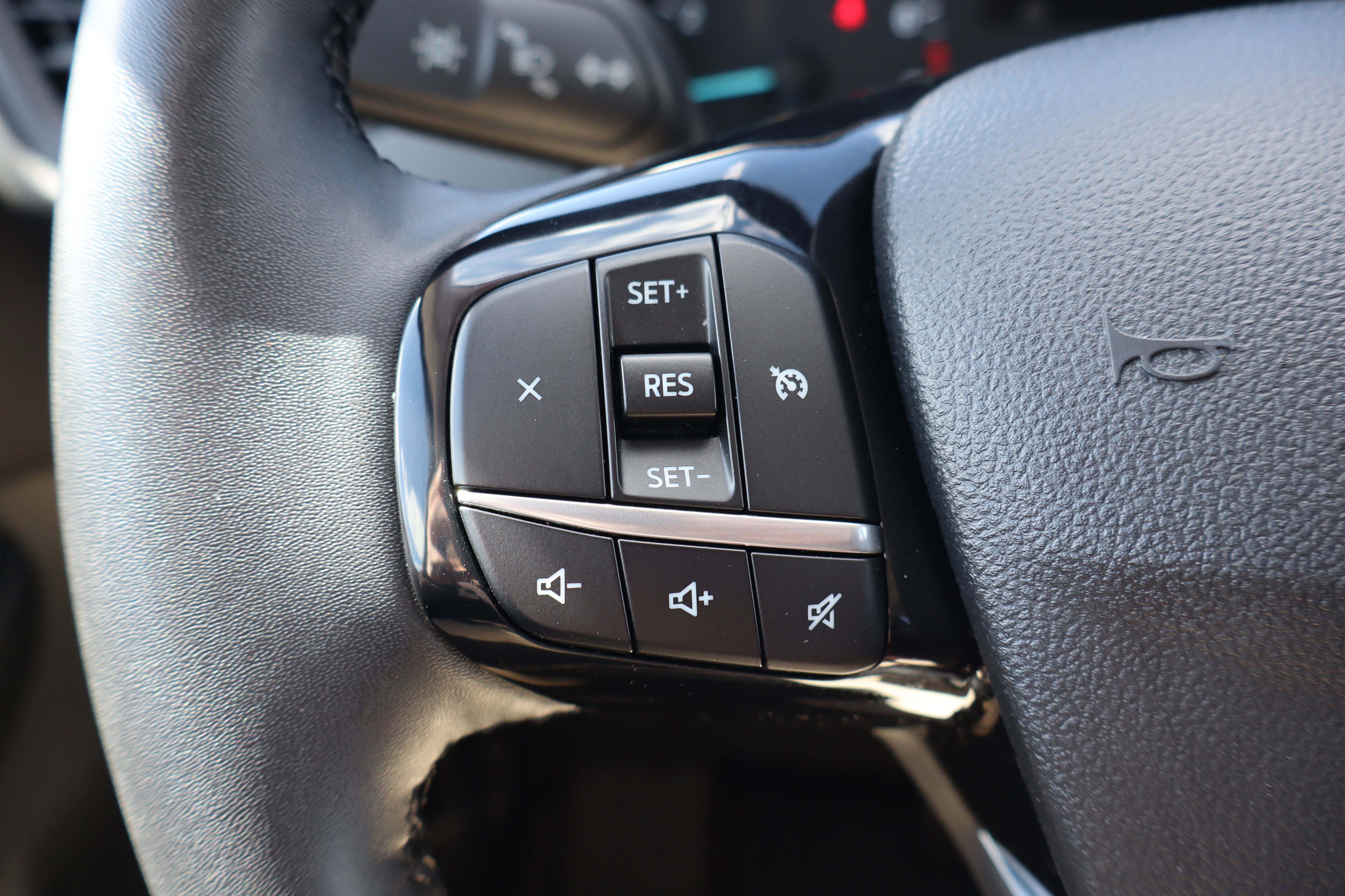 Used 2022 Ford Escape SEL image 20