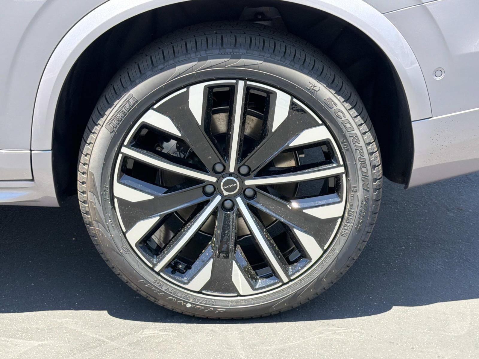 New 2026 Volvo XC90 T8 Plus AWD/4WD image 24