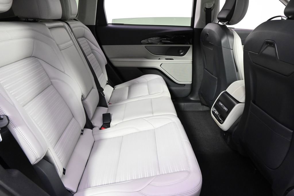 New 2026 Lincoln Nautilus Reserve image 18