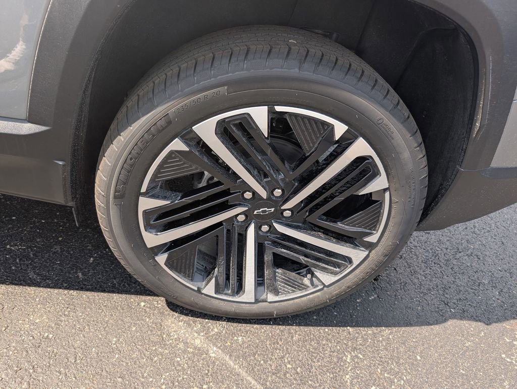New 2026 Chevrolet Equinox RS FWD image 24