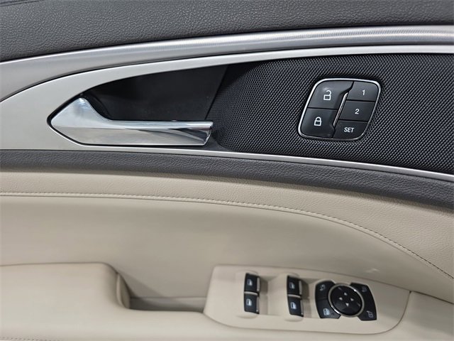 Used 2020 Lincoln MKZ AWD w/ Convenience Package image 28