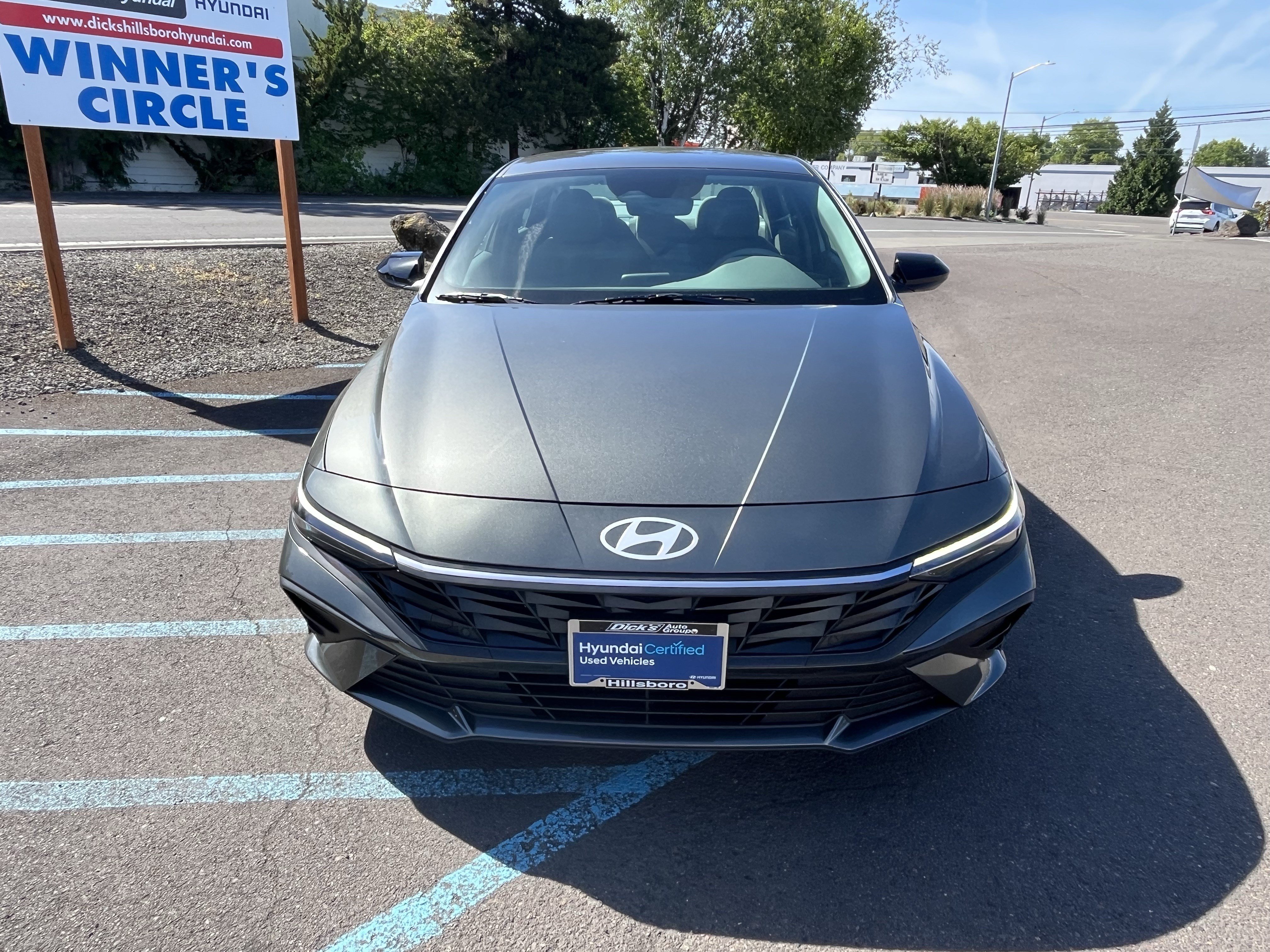 Certified 2025 Hyundai Elantra Hybrid FWD image 8