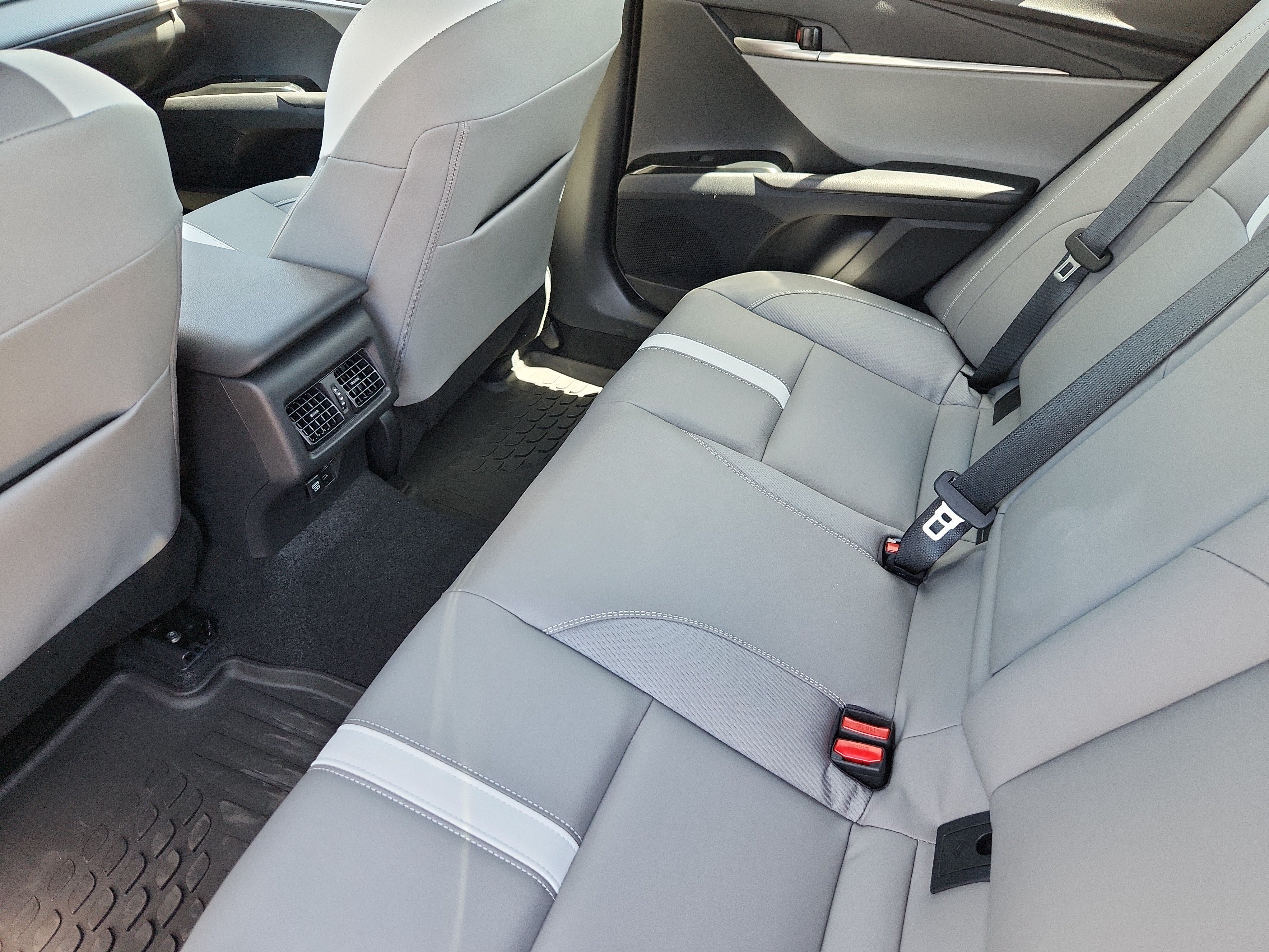 New 2026 Toyota Camry SE w/ Multimedia Upgrade Package FWD image 13