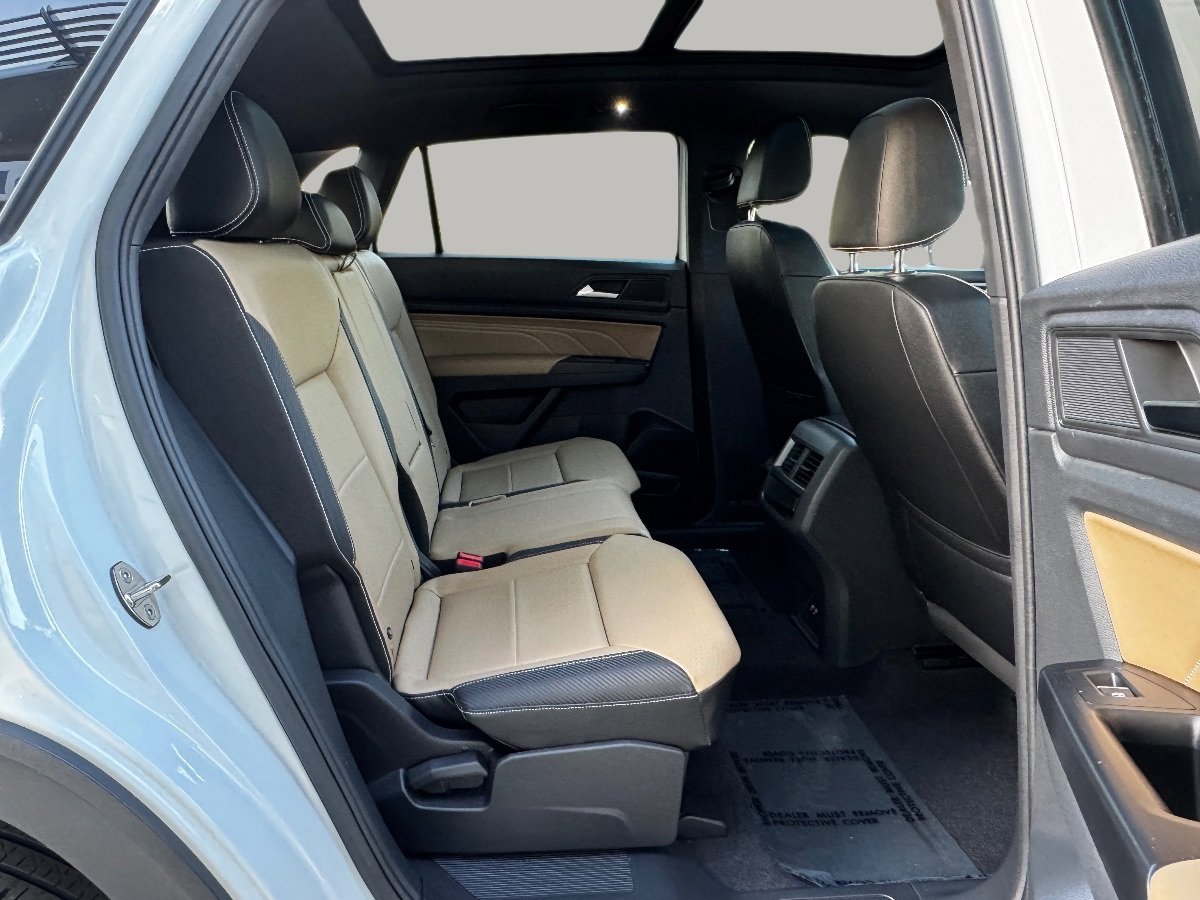 Used 2021 Volkswagen Atlas Cross Sport SEL w/ Cross Sport MDO Package AWD/4WD image 18