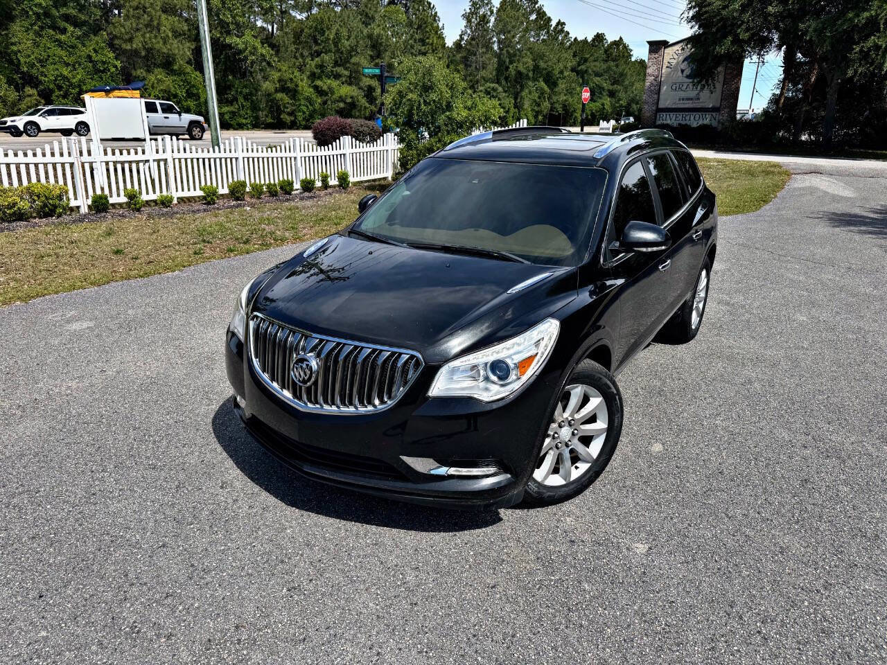 Used 2015 Buick Enclave Premium w/ Experience Buick Package FWD image 29