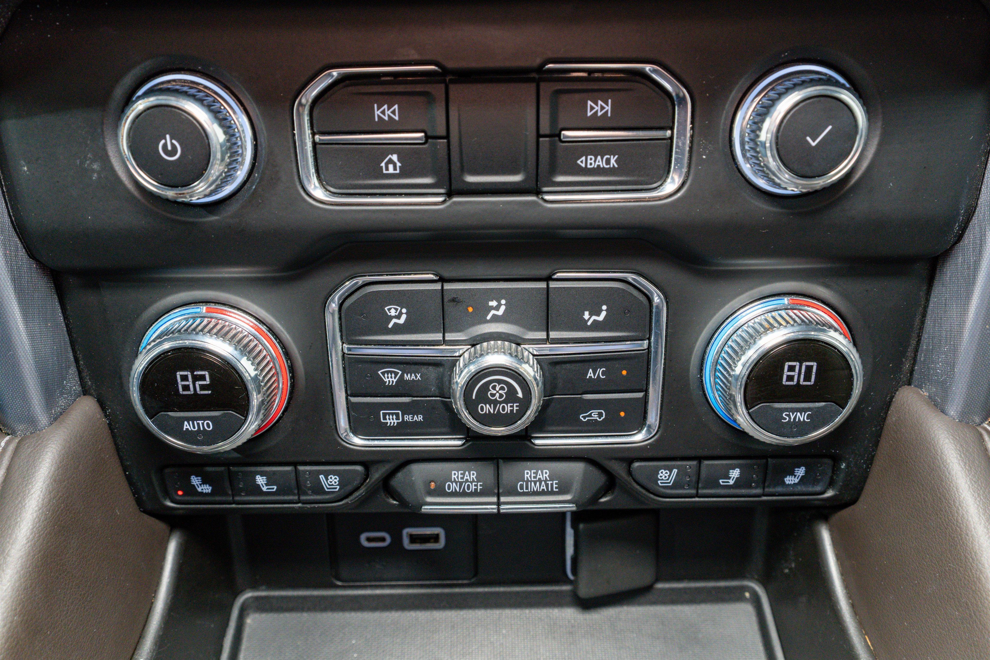 Used 2021 GMC Yukon SLT image 22