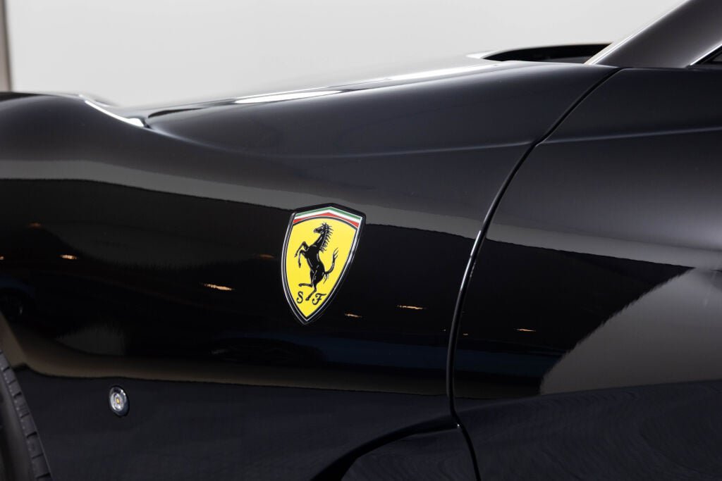 Used 2021 Ferrari 812 GTS RWD image 31