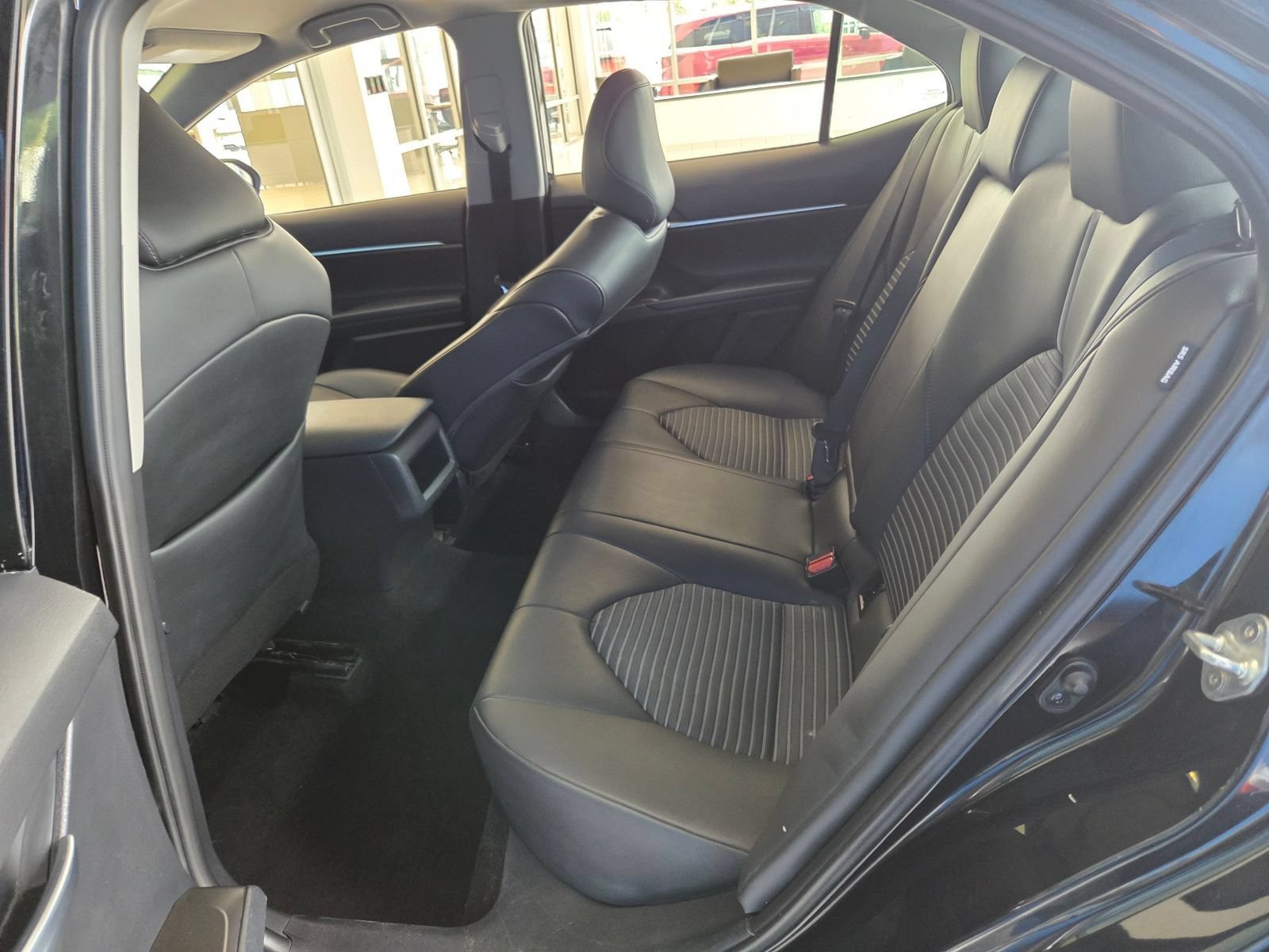 Used 2024 Toyota Camry SE FWD image 18