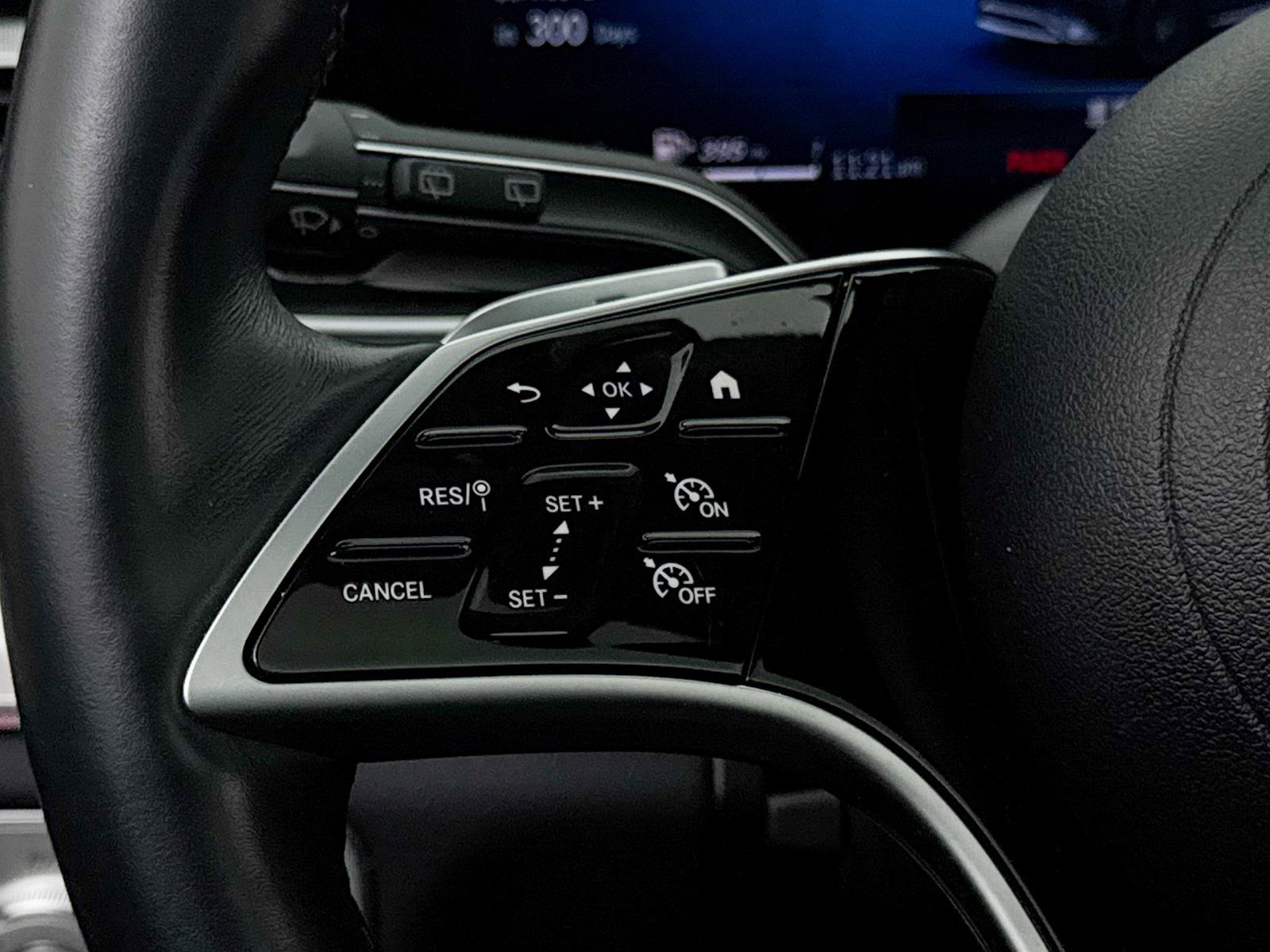 Used 2024 Mercedes-Benz GLE 350 4MATIC image 20