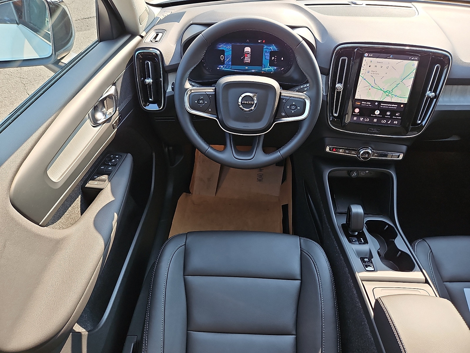 New 2026 Volvo XC40 B5 Core w/ Protection Package Premier AWD/4WD image 9