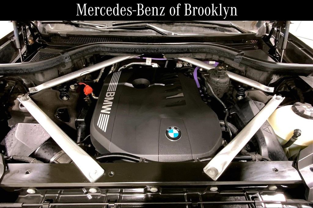 Used 2024 BMW X7 xDrive40i w/ M Sport Package image 28