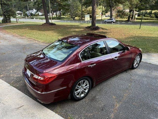 Used 2013 Hyundai Genesis 3.8 w/ Premium Pkg RWD image 14