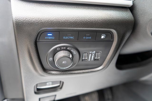 Used 2024 Jeep Grand Cherokee Limited 4xe w/ Luxury Tech Group II image 22