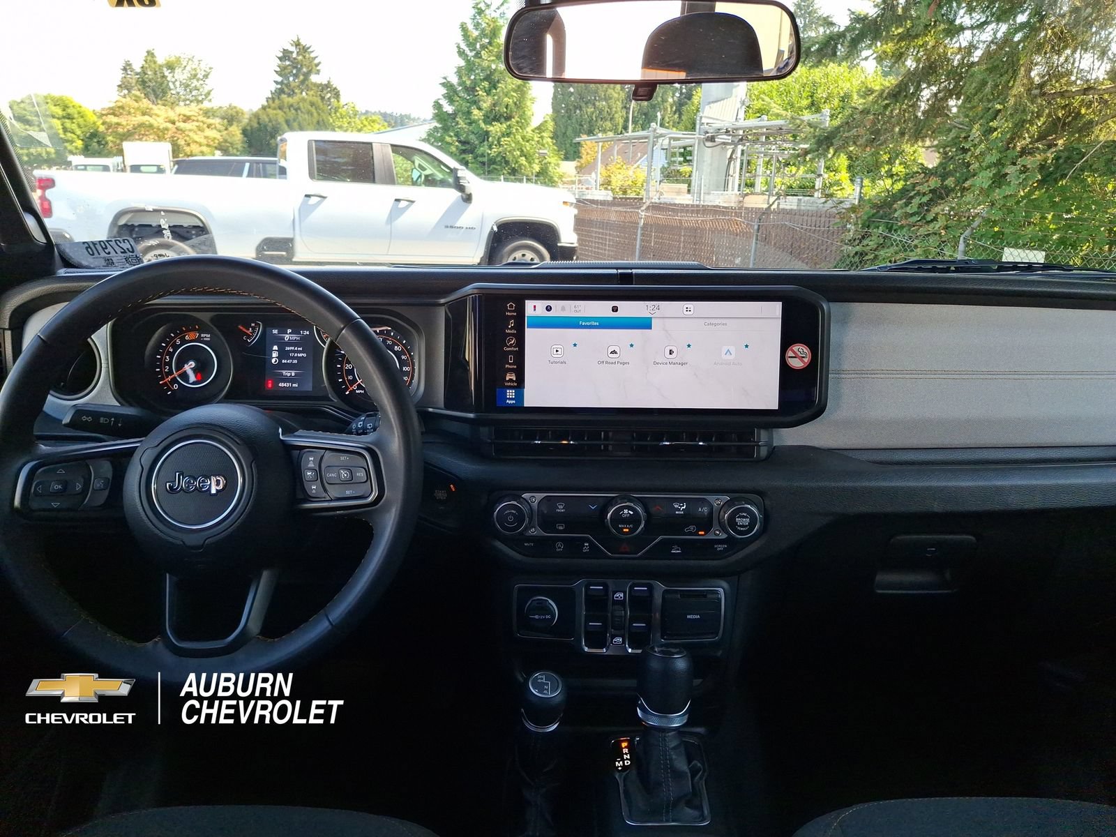 Used 2024 Jeep Wrangler Unlimited Sport AWD/4WD image 9