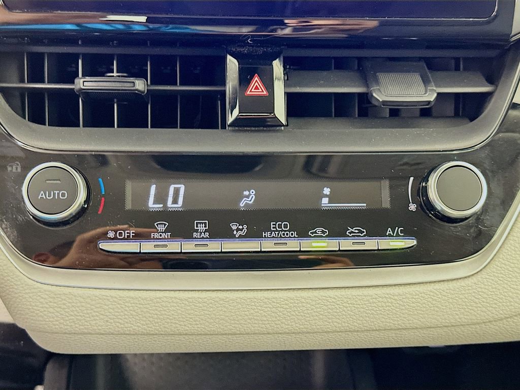 Used 2024 Toyota Corolla LE image 15