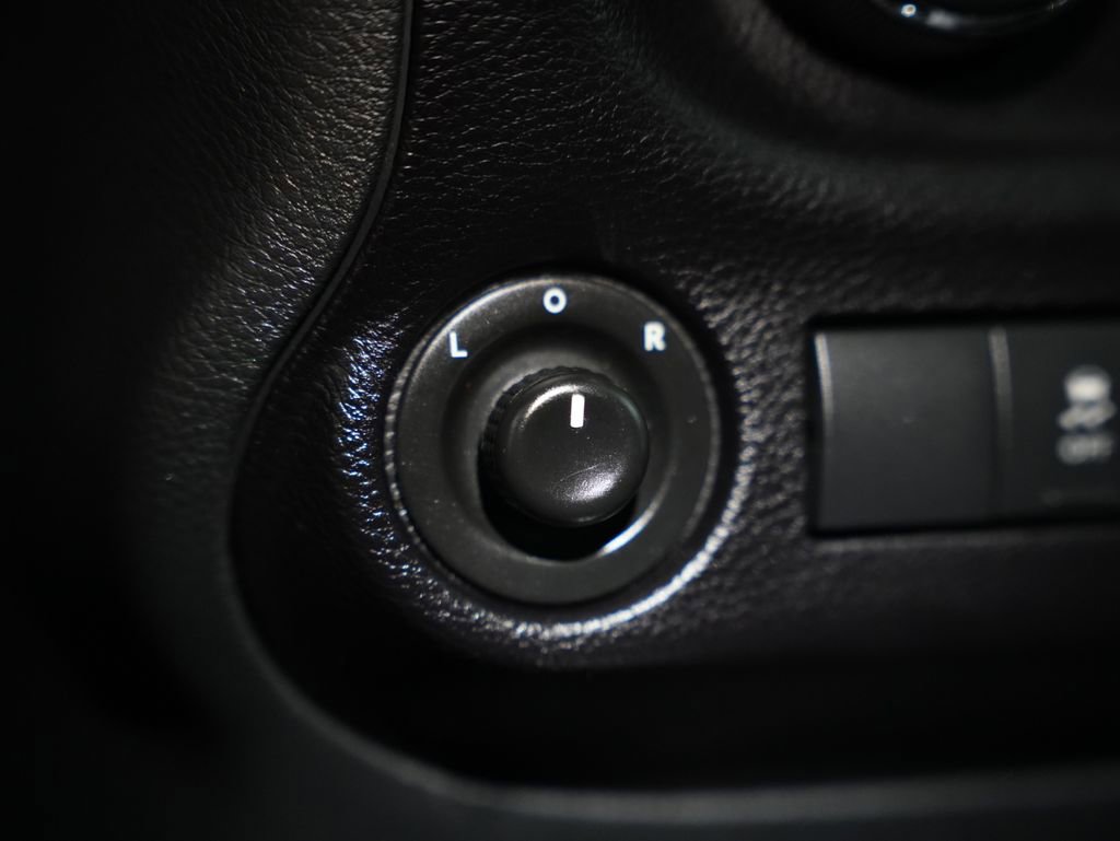 Used 2016 Jeep Wrangler Unlimited Sport w/ Quick Order Package 24S AWD/4WD image 24