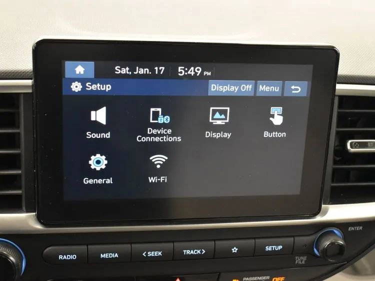 Used 2025 Hyundai Venue SEL image 34