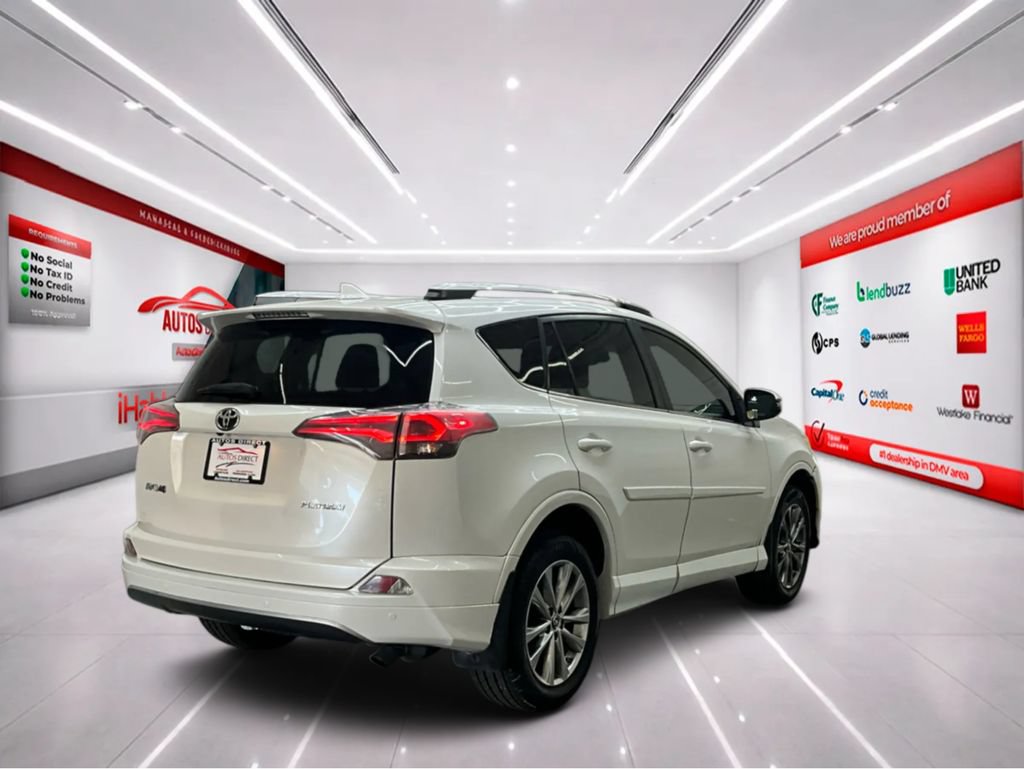 Used 2018 Toyota RAV4 Platinum FWD image 7