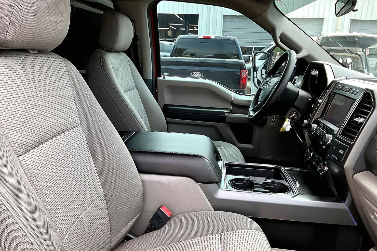 Used 2020 Ford F250 XLT w/ XLT Premium Package AWD/4WD image 9