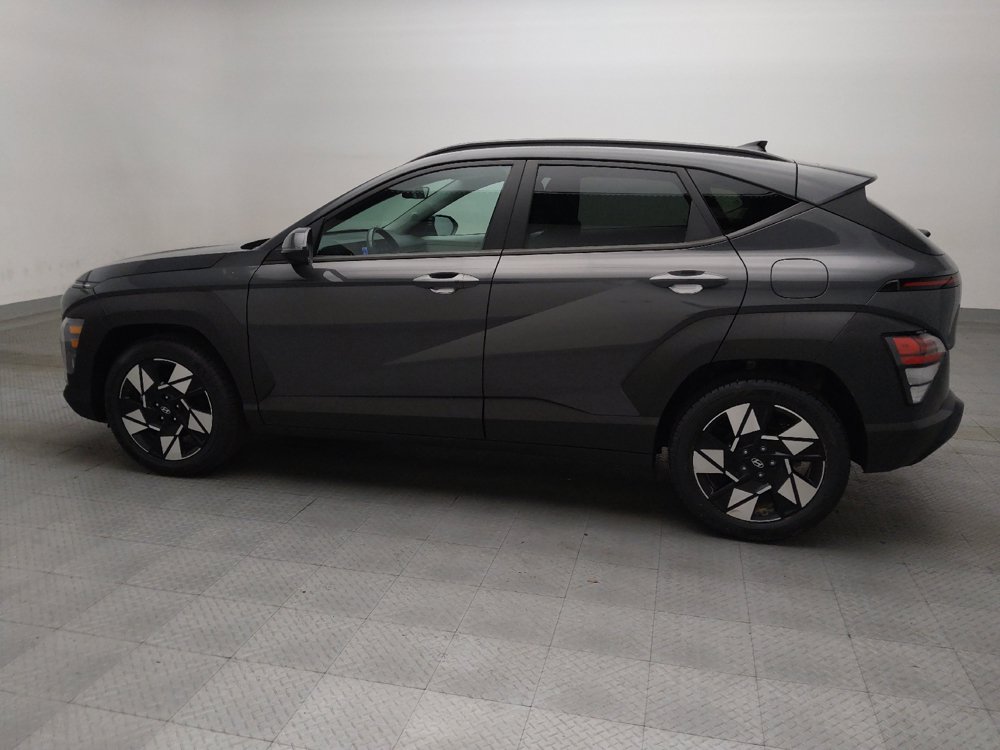 Used 2024 Hyundai Kona SEL FWD image 3