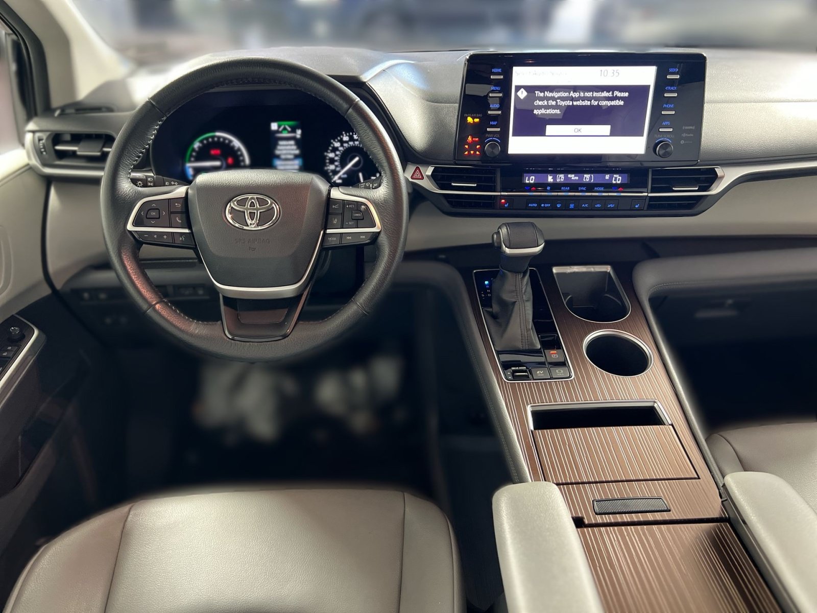 Used 2022 Toyota Sienna XLE FWD image 23